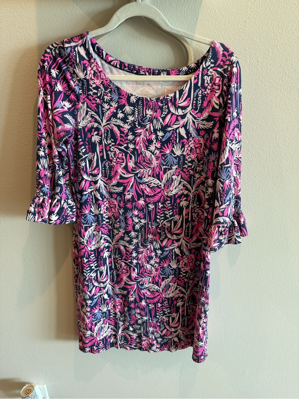 Lilly Pulitzer Women’s Navy and Pink Floral Scoop Neck Short Dress